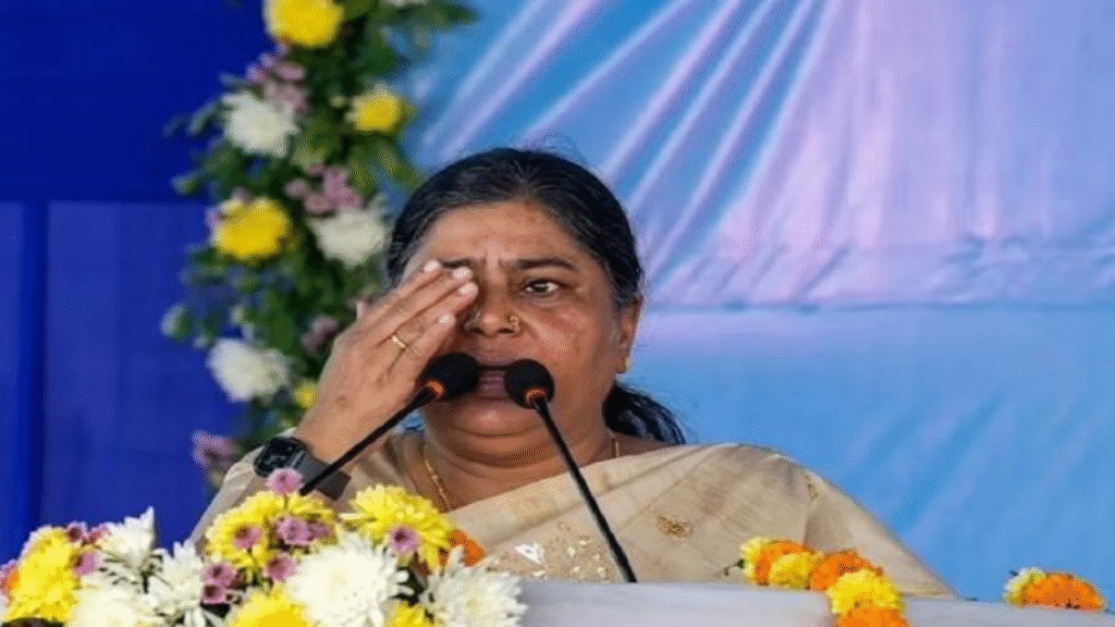 पूर्णिया में ‘समृद्धि यात्रा’: मुख्यमंत्री नीतीश कुमार ने पिछली सरकारों पर साधा निशाना, मंत्री लेसी सिंह भावुक होकर रो पड़ीं