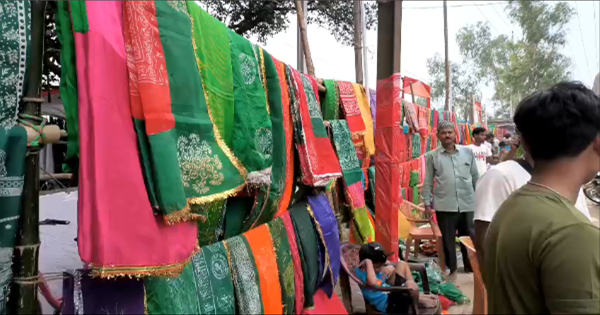 किशनगंज में कदम रसूल उर्स के तीसरे दिन उमड़ी भीड़