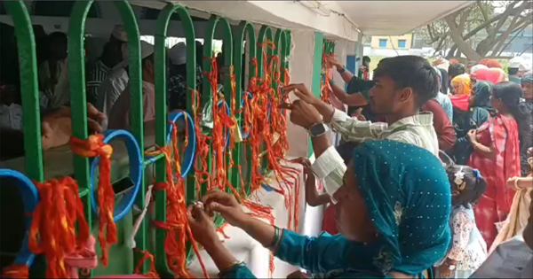 किशनगंज में बाबा कमलीशाह के उर्स मेले की धूम,