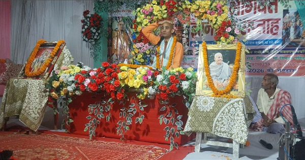 अररिया में गूंज रही भक्ति की स्वर लहरियां