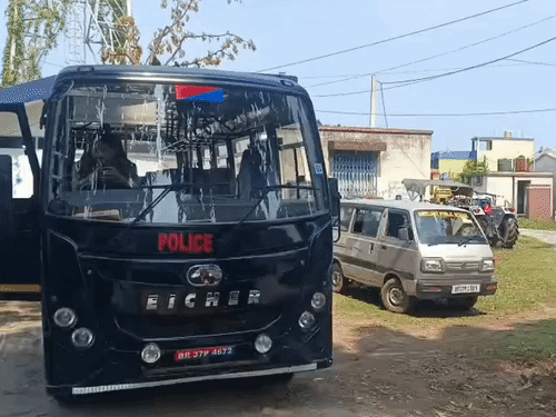 किशनगंज में पुलिस टीम पर हमला