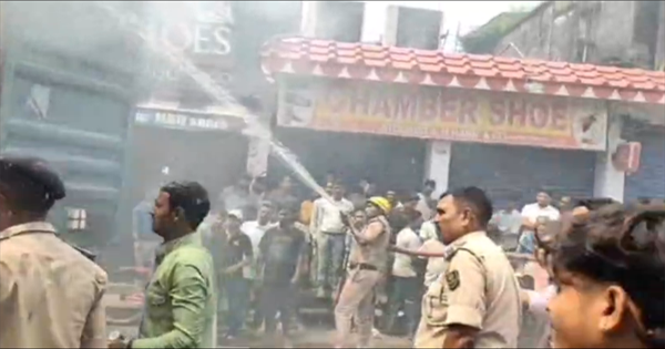 फ्लिपकार्ट कंटेनर आग किशनगंज