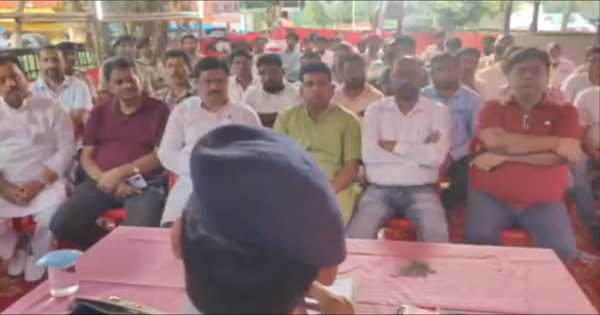 ठाकुरगंज में SP की जन सुनवाई