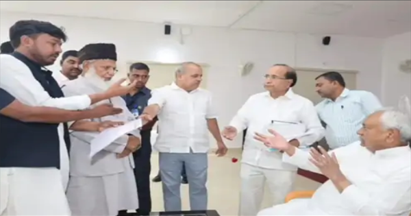 शेरशाहसावदी समाज का विरोध-प्रदर्शन