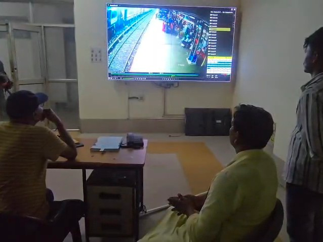 कटिहार रेलवे स्टेशन लूट