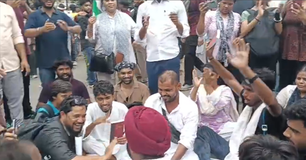 नासिक नादिर जंतर-मंतर प्रदर्शन