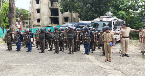 किशनगंज प्रशासन अलर्ट: बिहार छात्र आंदोलन के बीच किशनगंज हाई अलर्ट, समाहरणालय की सुरक्षा बढ़ी; QRT तैनात