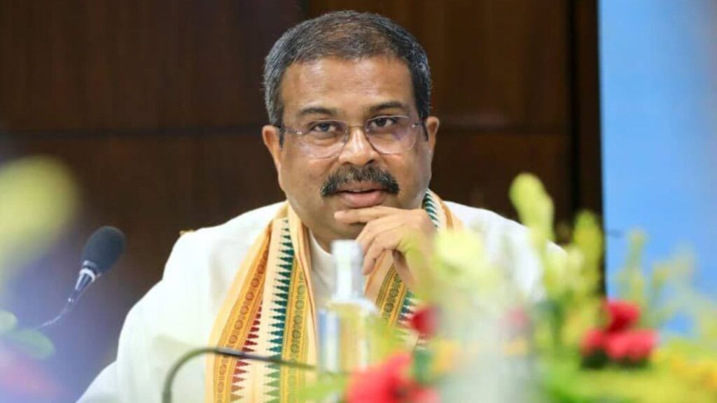 धर्मेंद्र प्रधान इस्तीफा