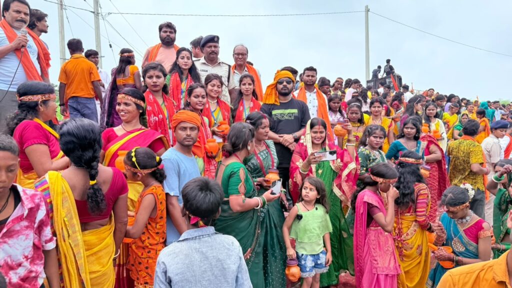 बिशनपुर कलश यात्रा