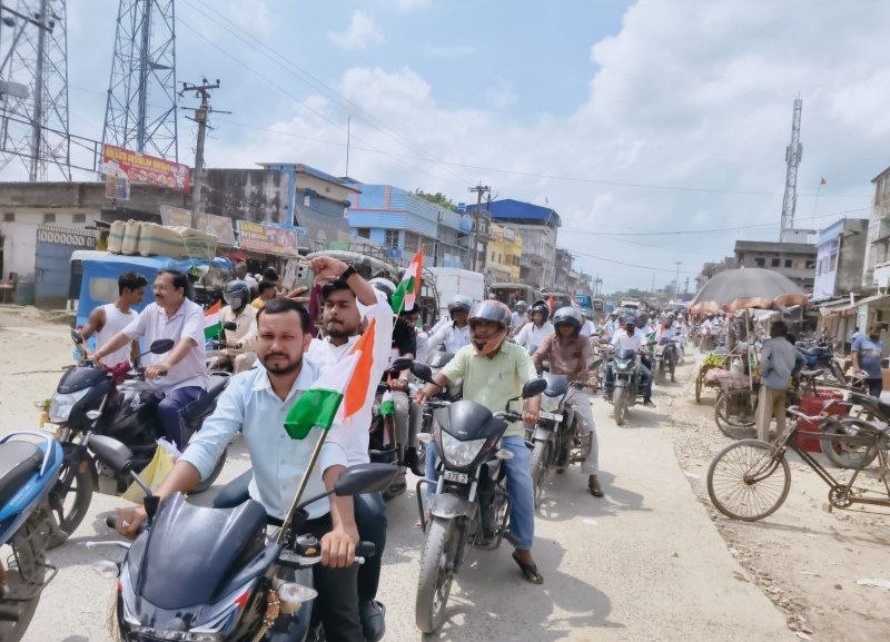 तिरंगा बाइक रैली