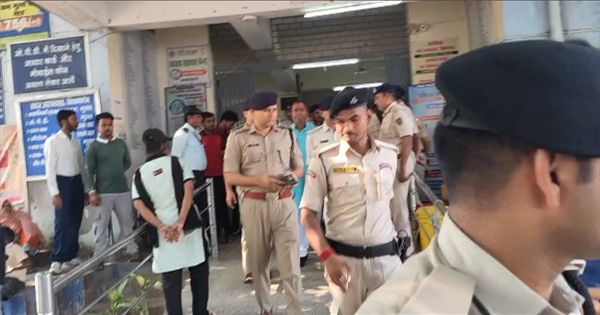 किशनगंज कांस्टेबल मौत: किशनगंज सदर थाना परिसर में कांस्टेबल की मौत, सर्विस रिवॉल्वर से गोली लगने की घटना; FSL टीम जांच में जुटी